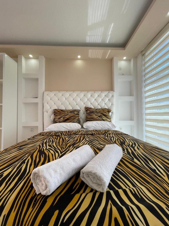 Queen Kodre Apartments Ülgün Dış mekan fotoğraf