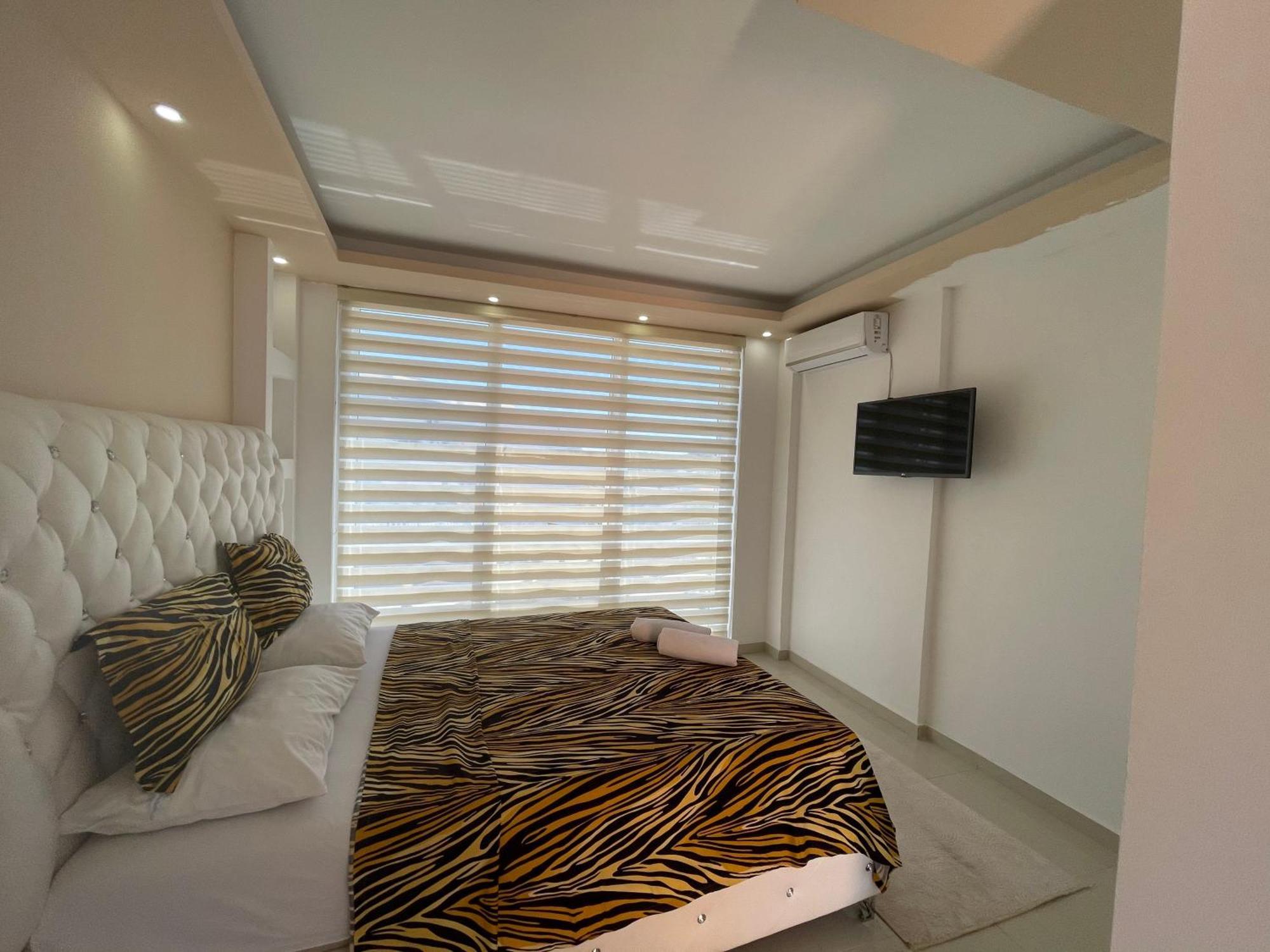 Queen Kodre Apartments Ülgün Dış mekan fotoğraf