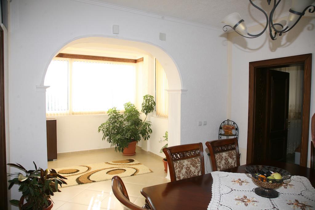Queen Kodre Apartments Ülgün Dış mekan fotoğraf