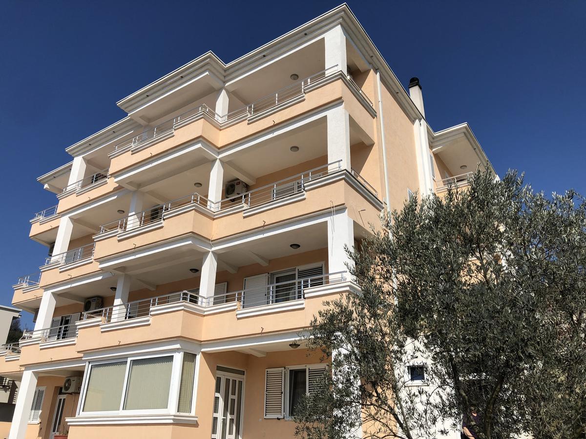 Queen Kodre Apartments Ülgün Dış mekan fotoğraf